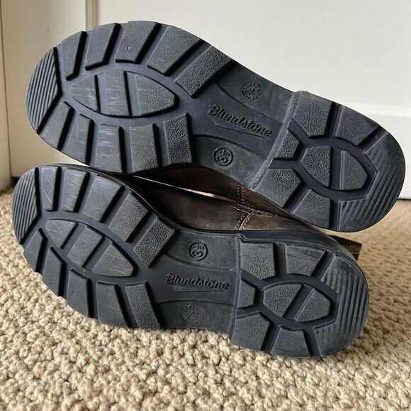 Blundstone #1351 High Top Boots in Rustic Brown - Picture 6 of 7